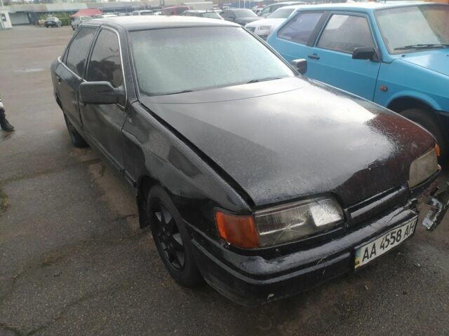 Черный Форд Скорпио, объемом двигателя 2 л и пробегом 218 тыс. км за 466 $, фото 1 на Automoto.ua