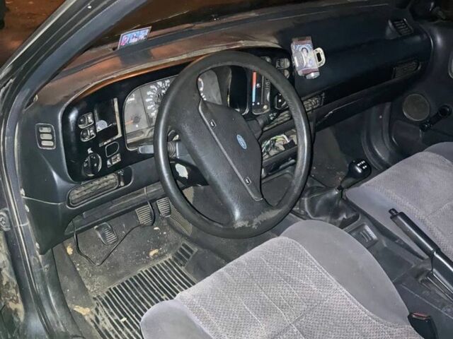 Чорний Форд Скорпіо, об'ємом двигуна 2 л та пробігом 310 тис. км за 645 $, фото 1 на Automoto.ua