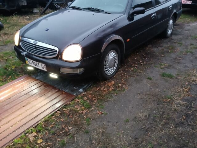 Фиолетовый Форд Скорпио, объемом двигателя 2.5 л и пробегом 300 тыс. км за 1400 $, фото 1 на Automoto.ua