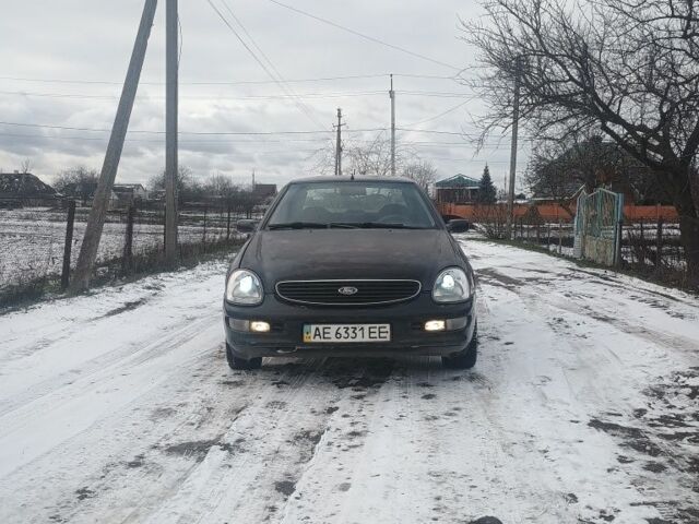 Фиолетовый Форд Скорпио, объемом двигателя 2 л и пробегом 328 тыс. км за 999 $, фото 1 на Automoto.ua