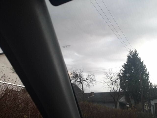 Фиолетовый Форд Скорпио, объемом двигателя 2 л и пробегом 312 тыс. км за 2200 $, фото 1 на Automoto.ua