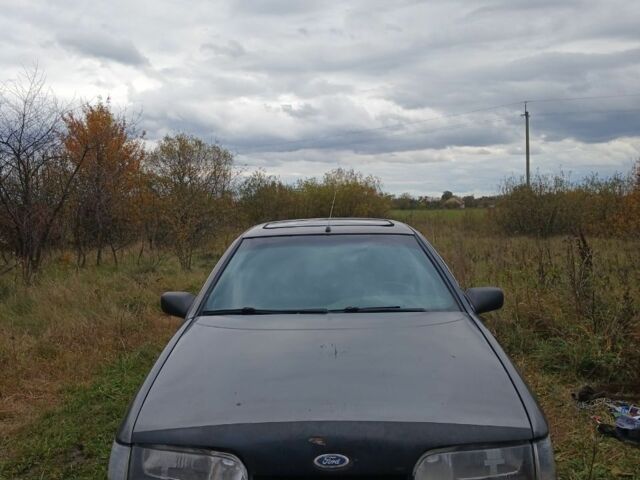 Форд Скорпио 1988 в Житомире на Automoto.ua Коричневый Форд Скорпио, объемом двигателя 2 л и пробегом 300 тыс. км за 650 $, фото 1 на Automoto.ua