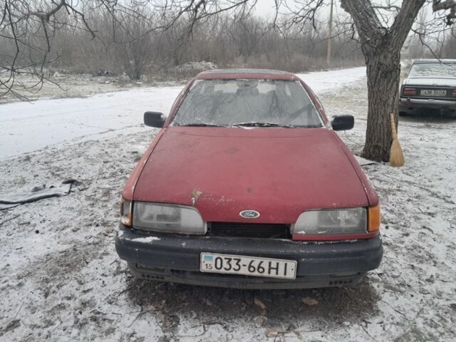 Красный Форд Скорпио, объемом двигателя 2 л и пробегом 3 тыс. км за 136 $, фото 1 на Automoto.ua