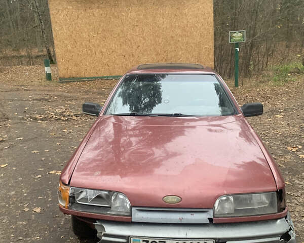 Красный Форд Скорпио, объемом двигателя 2 л и пробегом 111 тыс. км за 600 $, фото 1 на Automoto.ua