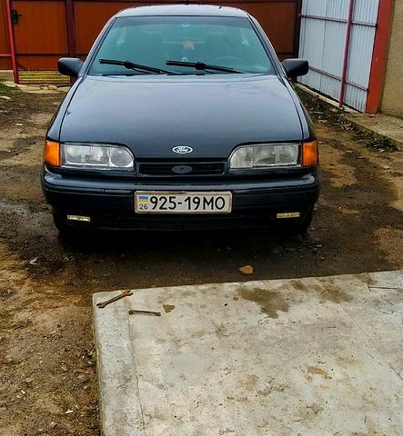 Форд Скорпіо, об'ємом двигуна 20 л та пробігом 200 тис. км за 1200 $, фото 1 на Automoto.ua
