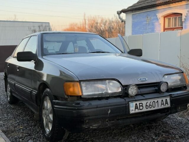 Серый Форд Скорпио, объемом двигателя 2 л и пробегом 400 тыс. км за 600 $, фото 1 на Automoto.ua