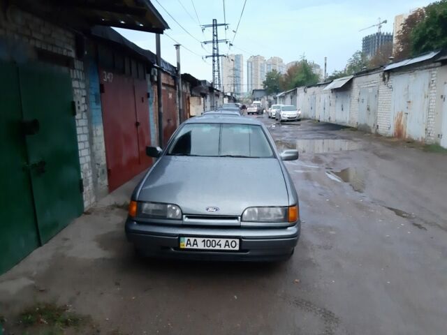 Серый Форд Скорпио, объемом двигателя 2 л и пробегом 500 тыс. км за 2000 $, фото 1 на Automoto.ua