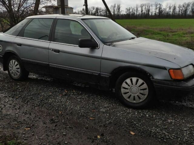 Серый Форд Скорпио, объемом двигателя 2 л и пробегом 255 тыс. км за 678 $, фото 1 на Automoto.ua