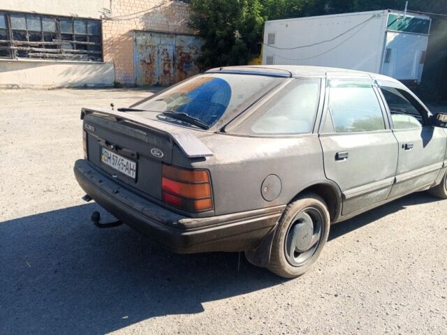 Сірий Форд Скорпіо, об'ємом двигуна 2 л та пробігом 20 тис. км за 1409 $, фото 1 на Automoto.ua