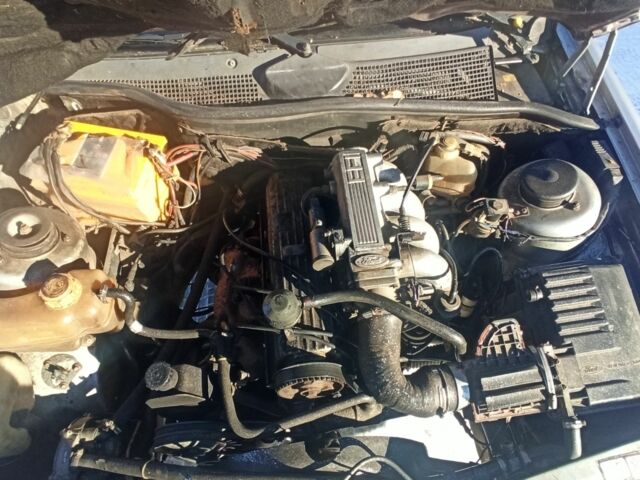 Серый Форд Скорпио, объемом двигателя 2 л и пробегом 35 тыс. км за 814 $, фото 1 на Automoto.ua