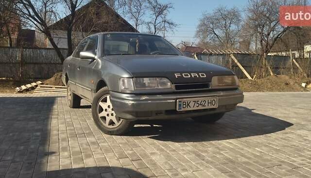 Серый Форд Скорпио, объемом двигателя 2 л и пробегом 350 тыс. км за 900 $, фото 1 на Automoto.ua