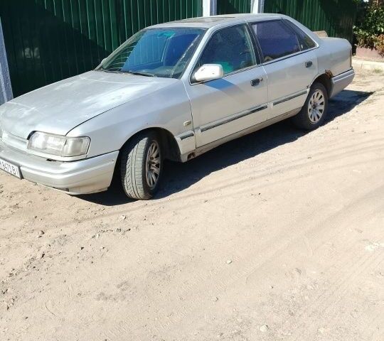 Сірий Форд Скорпіо, об'ємом двигуна 2.9 л та пробігом 200 тис. км за 698 $, фото 1 на Automoto.ua