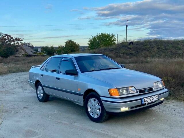 Сірий Форд Скорпіо, об'ємом двигуна 2 л та пробігом 300 тис. км за 1800 $, фото 1 на Automoto.ua