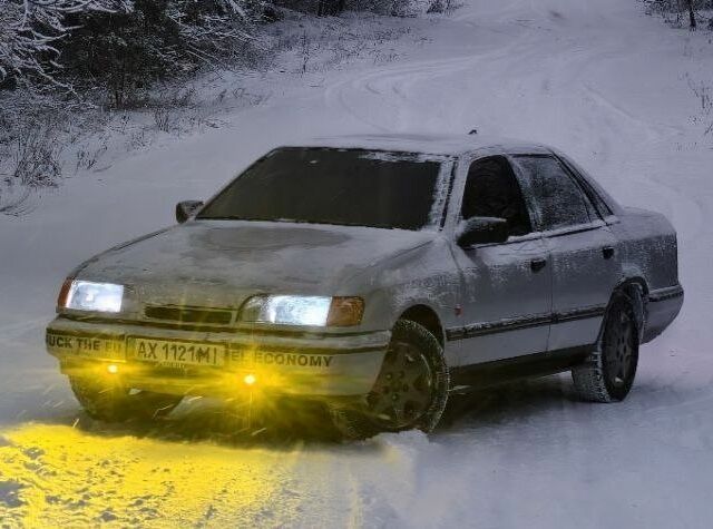 Серый Форд Скорпио, объемом двигателя 2 л и пробегом 300 тыс. км за 1400 $, фото 1 на Automoto.ua