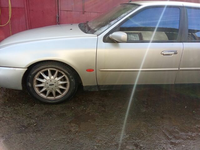 Серый Форд Скорпио, объемом двигателя 2 л и пробегом 450 тыс. км за 1200 $, фото 1 на Automoto.ua