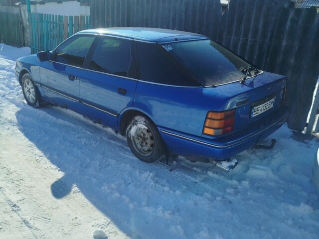 Синий Форд Скорпио, объемом двигателя 2.4 л и пробегом 200 тыс. км за 600 $, фото 1 на Automoto.ua