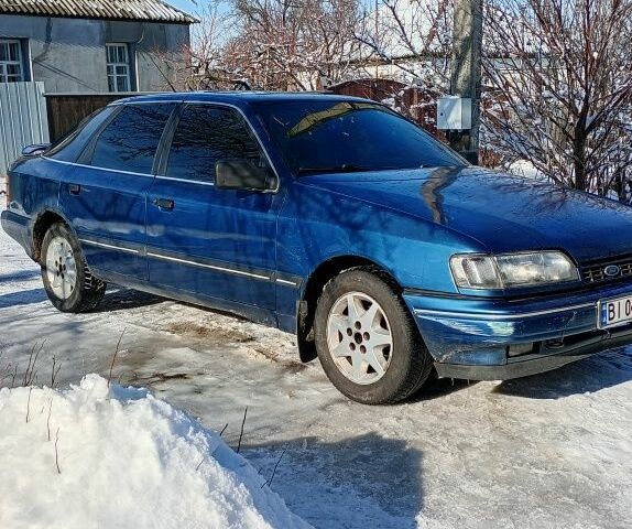 Синий Форд Скорпио, объемом двигателя 2 л и пробегом 300 тыс. км за 1100 $, фото 1 на Automoto.ua