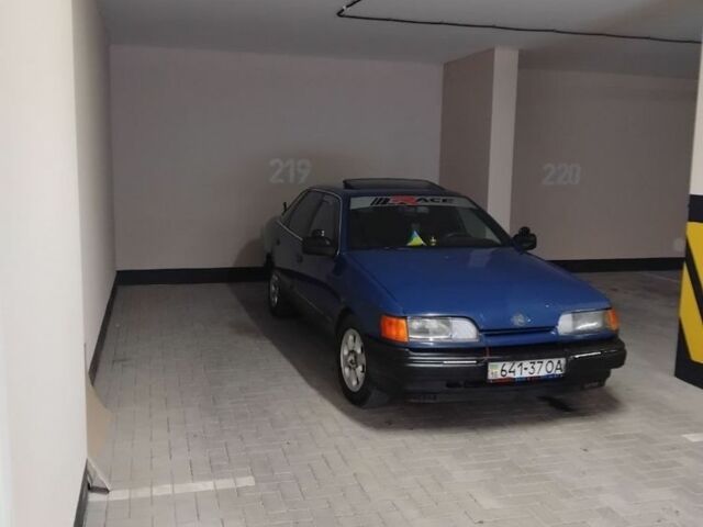 Синій Форд Скорпіо, об'ємом двигуна 2 л та пробігом 300 тис. км за 999 $, фото 1 на Automoto.ua