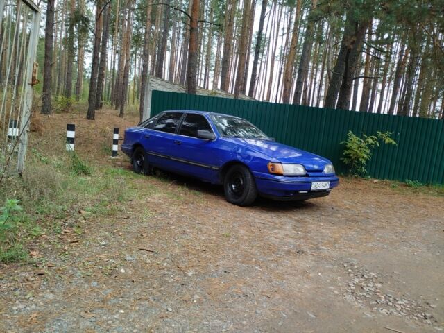 Синий Форд Скорпио, объемом двигателя 2 л и пробегом 200 тыс. км за 750 $, фото 1 на Automoto.ua