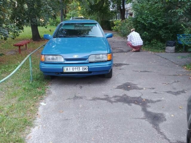 Синий Форд Скорпио, объемом двигателя 2 л и пробегом 300 тыс. км за 1183 $, фото 1 на Automoto.ua