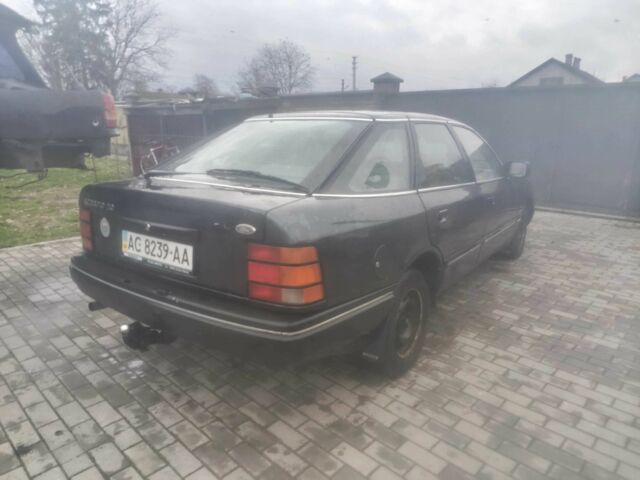 Синий Форд Скорпио, объемом двигателя 2 л и пробегом 113 тыс. км за 1000 $, фото 1 на Automoto.ua