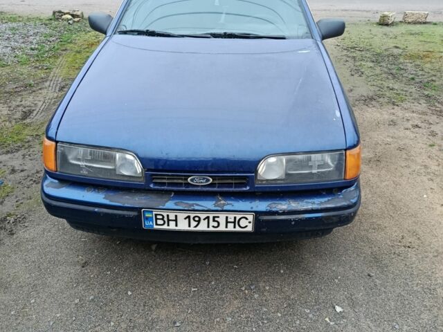 Синий Форд Скорпио, объемом двигателя 2 л и пробегом 246 тыс. км за 1300 $, фото 1 на Automoto.ua