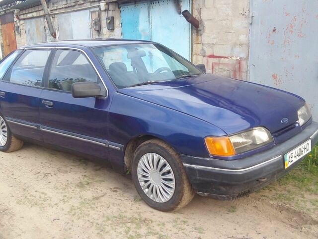 Синий Форд Скорпио, объемом двигателя 2 л и пробегом 160 тыс. км за 900 $, фото 1 на Automoto.ua