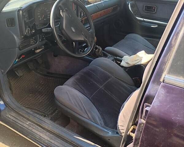 Синий Форд Скорпио, объемом двигателя 2 л и пробегом 370 тыс. км за 2100 $, фото 1 на Automoto.ua