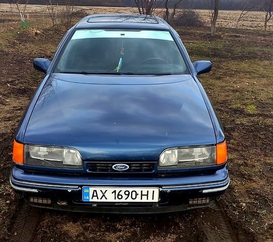 Синий Форд Скорпио, объемом двигателя 2 л и пробегом 500 тыс. км за 1300 $, фото 1 на Automoto.ua