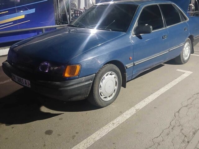 Синій Форд Скорпіо, об'ємом двигуна 2 л та пробігом 468 тис. км за 699 $, фото 1 на Automoto.ua