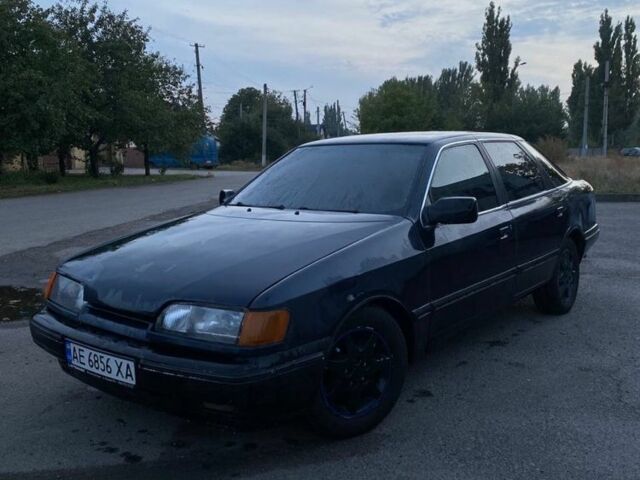 Синий Форд Скорпио, объемом двигателя 2 л и пробегом 180 тыс. км за 1264 $, фото 1 на Automoto.ua