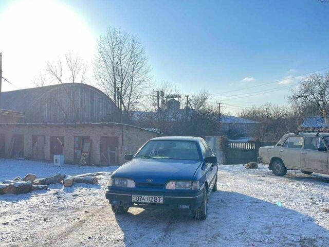 Синий Форд Скорпио, объемом двигателя 2.4 л и пробегом 400 тыс. км за 1000 $, фото 1 на Automoto.ua