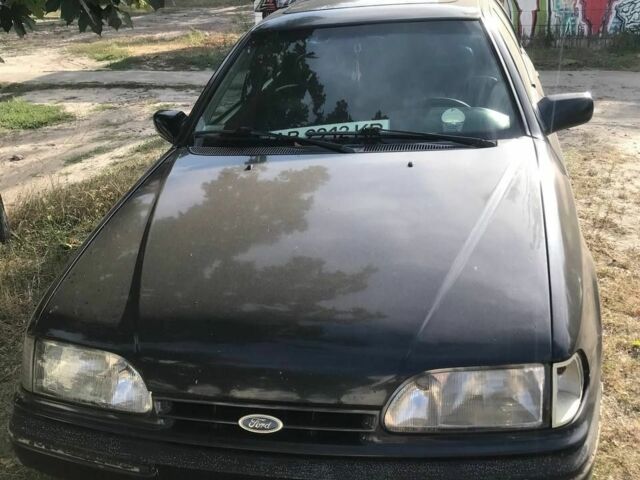 Синий Форд Скорпио, объемом двигателя 2 л и пробегом 150 тыс. км за 1200 $, фото 1 на Automoto.ua