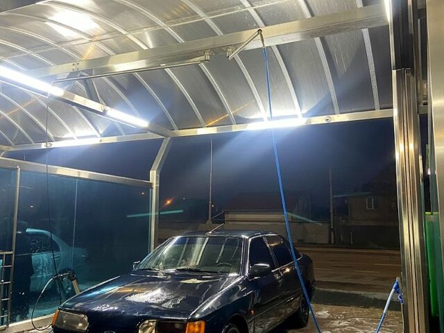 Синий Форд Скорпио, объемом двигателя 2 л и пробегом 150 тыс. км за 800 $, фото 1 на Automoto.ua