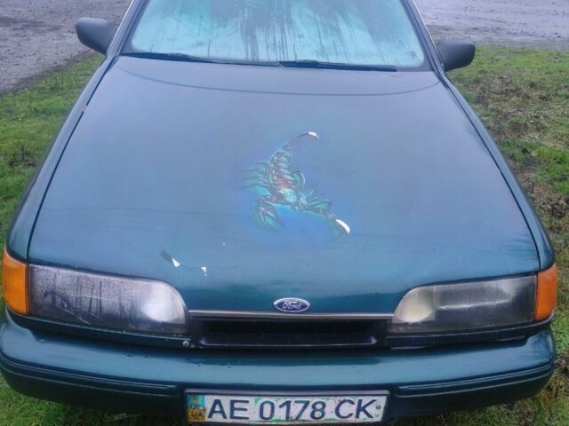 Зеленый Форд Скорпио, объемом двигателя 2 л и пробегом 490 тыс. км за 700 $, фото 1 на Automoto.ua