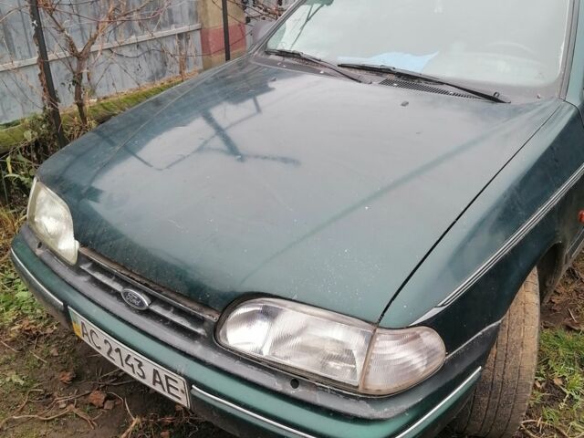 Зелений Форд Скорпіо, об'ємом двигуна 2 л та пробігом 300 тис. км за 600 $, фото 1 на Automoto.ua