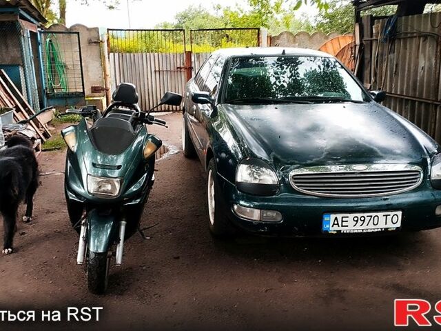 Зелений Форд Скорпіо, об'ємом двигуна 2 л та пробігом 300 тис. км за 1600 $, фото 1 на Automoto.ua