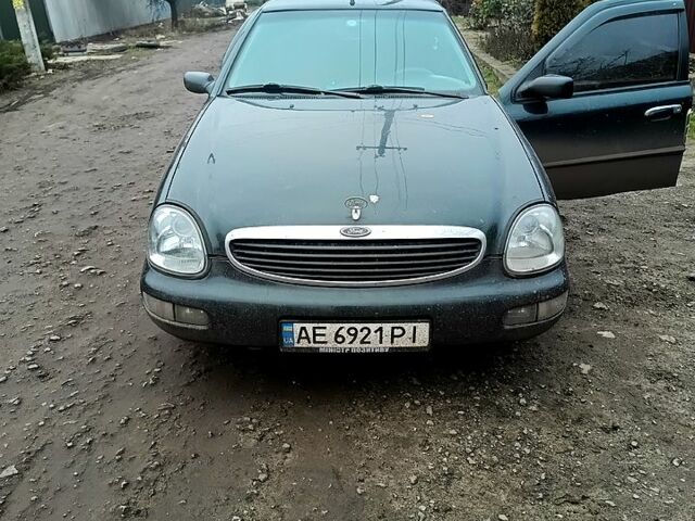 Зелений Форд Скорпіо, об'ємом двигуна 2 л та пробігом 0 тис. км за 2800 $, фото 1 на Automoto.ua