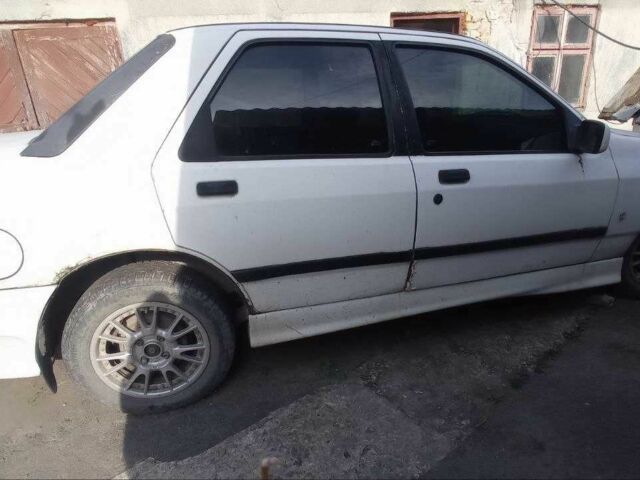 Белый Форд Сиерра, объемом двигателя 0 л и пробегом 2 тыс. км за 650 $, фото 1 на Automoto.ua