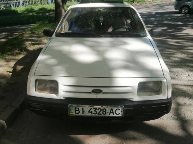 Белый Форд Сиерра, объемом двигателя 2 л и пробегом 3 тыс. км за 1211 $, фото 1 на Automoto.ua