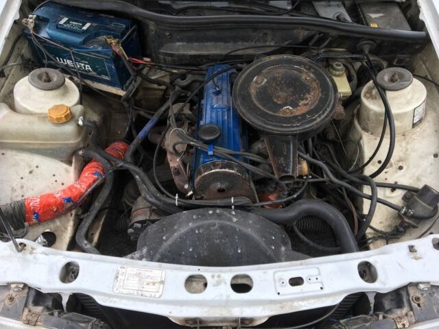 Белый Форд Сиерра, объемом двигателя 1.6 л и пробегом 280 тыс. км за 1000 $, фото 1 на Automoto.ua