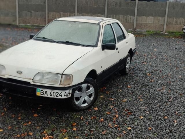 Белый Форд Сиерра, объемом двигателя 2 л и пробегом 250 тыс. км за 800 $, фото 1 на Automoto.ua