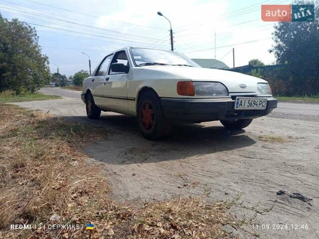 Белый Форд Сиерра, объемом двигателя 1.6 л и пробегом 64 тыс. км за 2300 $, фото 1 на Automoto.ua