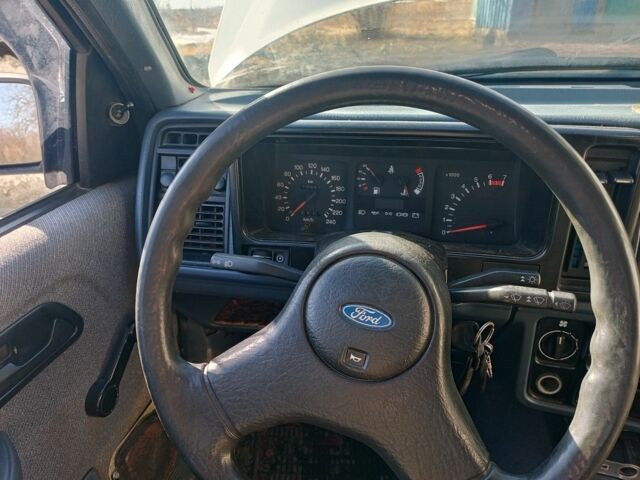 Белый Форд Сиерра, объемом двигателя 2 л и пробегом 1 тыс. км за 650 $, фото 1 на Automoto.ua