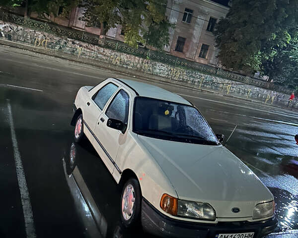 Білий Форд Сієрра, об'ємом двигуна 1.99 л та пробігом 300 тис. км за 1500 $, фото 1 на Automoto.ua