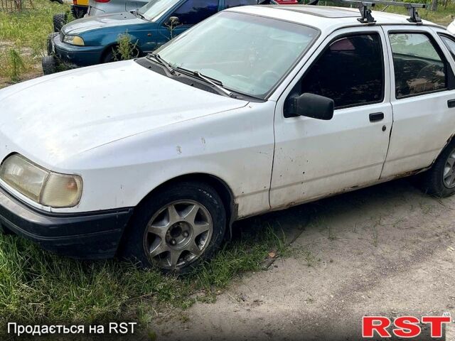 Білий Форд Сієрра, об'ємом двигуна 1.8 л та пробігом 250 тис. км за 400 $, фото 1 на Automoto.ua