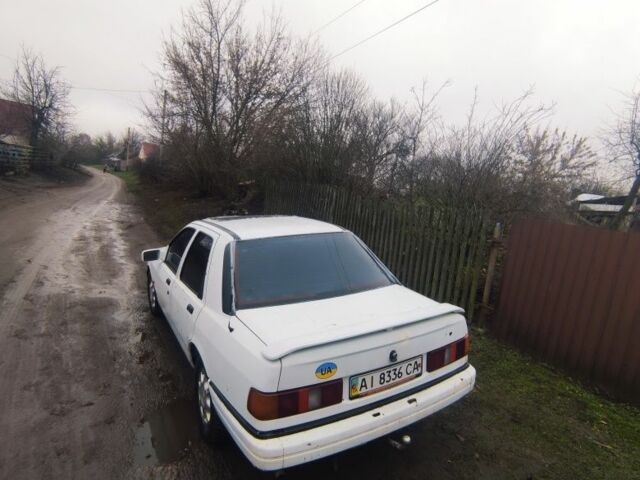 Білий Форд Сієрра, об'ємом двигуна 2 л та пробігом 360 тис. км за 850 $, фото 1 на Automoto.ua