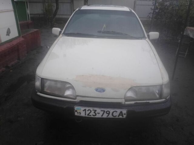 Белый Форд Сиерра, объемом двигателя 1.6 л и пробегом 1 тыс. км за 685 $, фото 1 на Automoto.ua