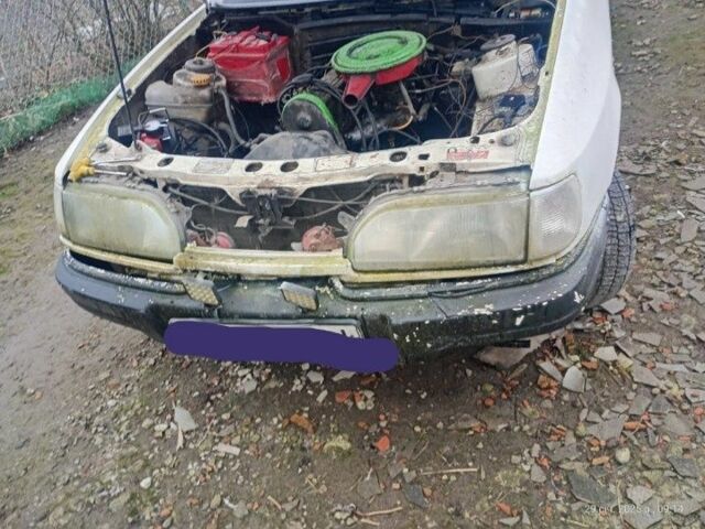 Білий Форд Сієрра, об'ємом двигуна 2 л та пробігом 700 тис. км за 170 $, фото 1 на Automoto.ua