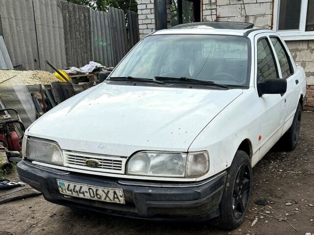 Белый Форд Сиерра, объемом двигателя 2 л и пробегом 500 тыс. км за 480 $, фото 1 на Automoto.ua